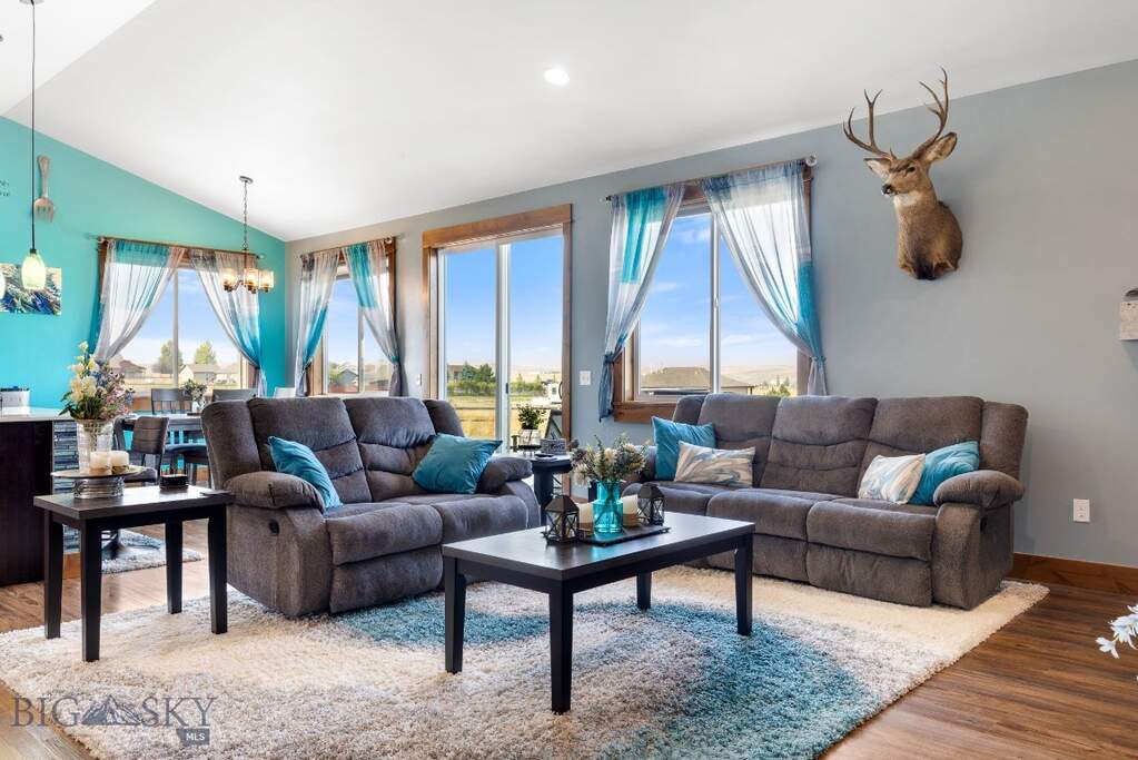 3 Bedroom Single Family Home/House's Image 3