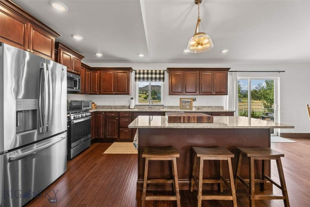 3 Bedroom Single Family Home/House's Image 7