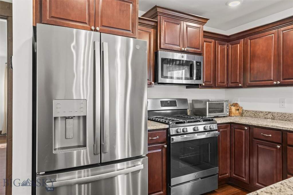 3 Bedroom Single Family Home/House's Image 11