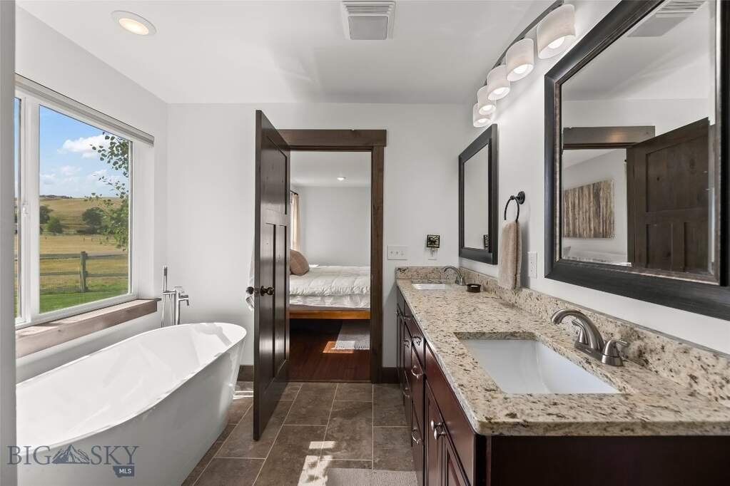 3 Bedroom Single Family Home/House's Image 27