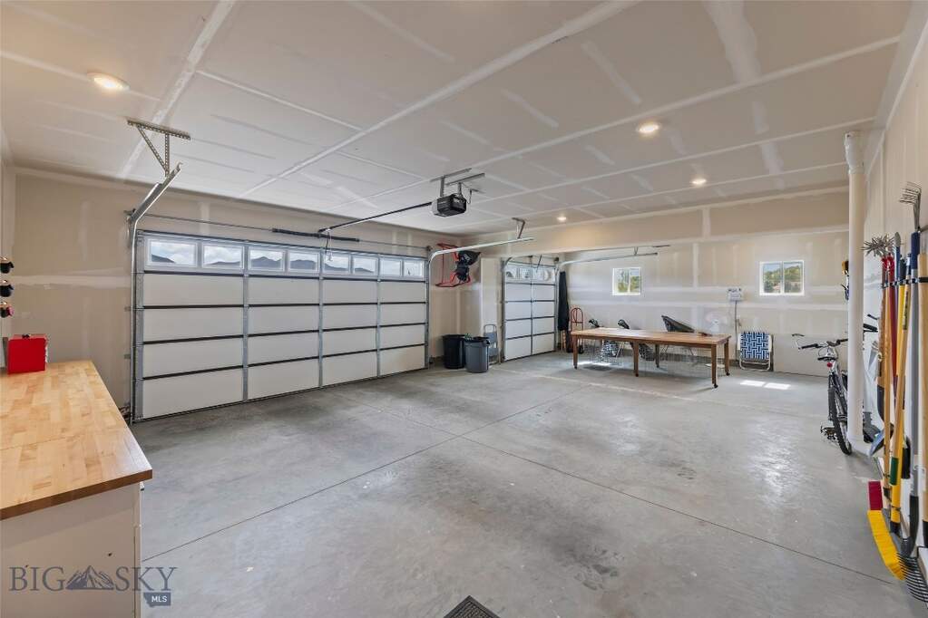 3 Bedroom Single Family Home/House's Image 36