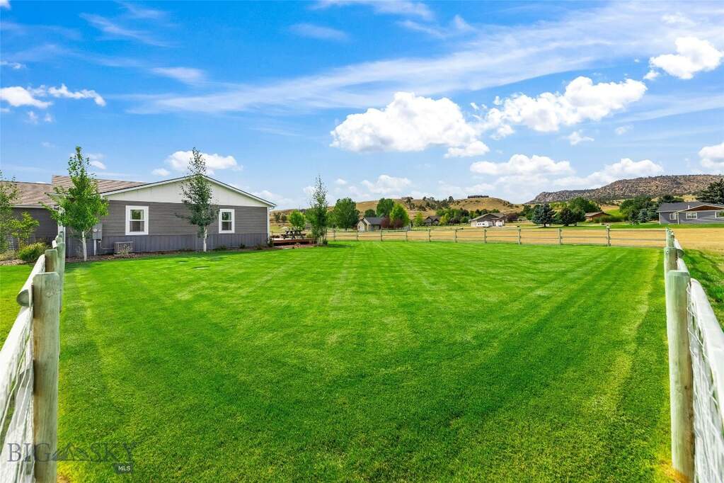 3 Bedroom Single Family Home/House's Image 42
