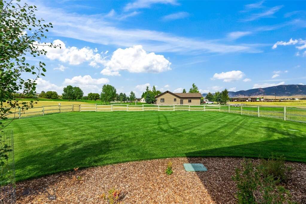 3 Bedroom Single Family Home/House's Image 47