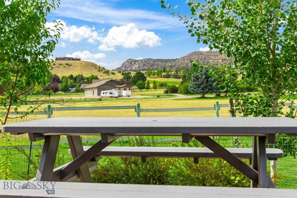 3 Bedroom Single Family Home/House's Image 49