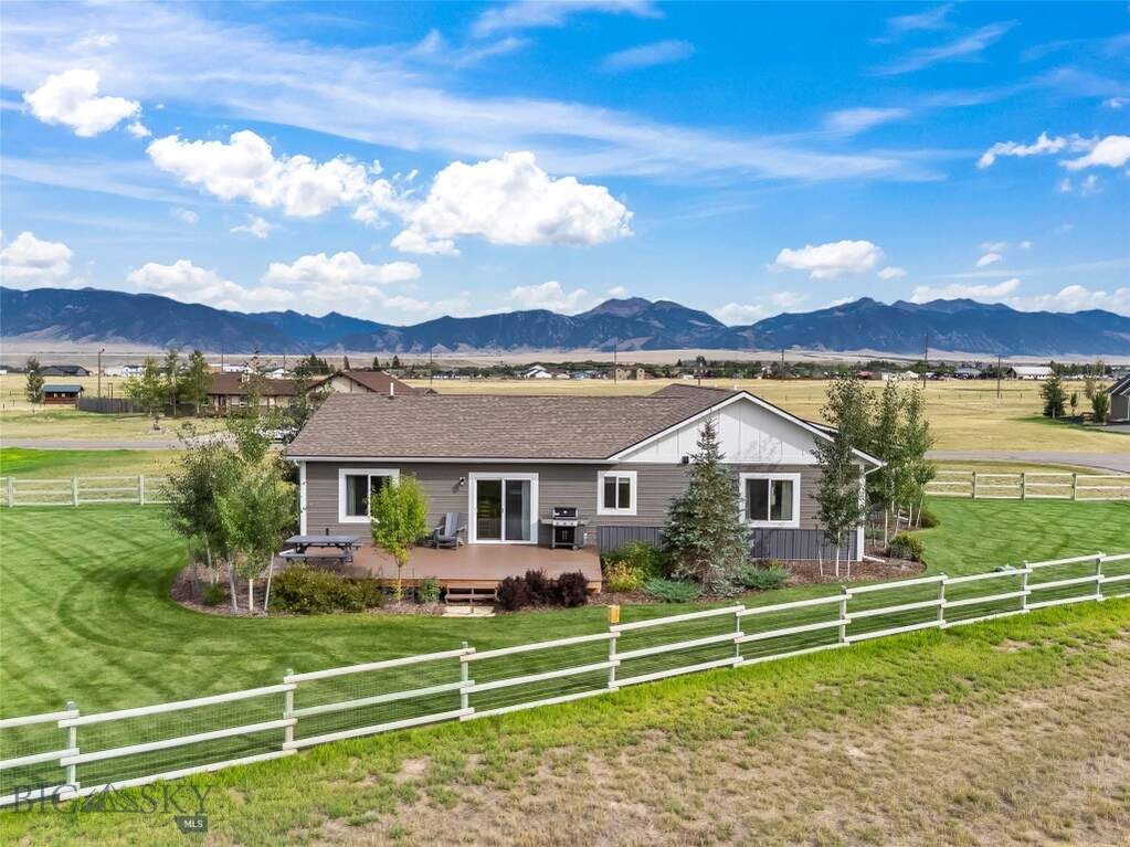 3 Bedroom Single Family Home/House's Image 59