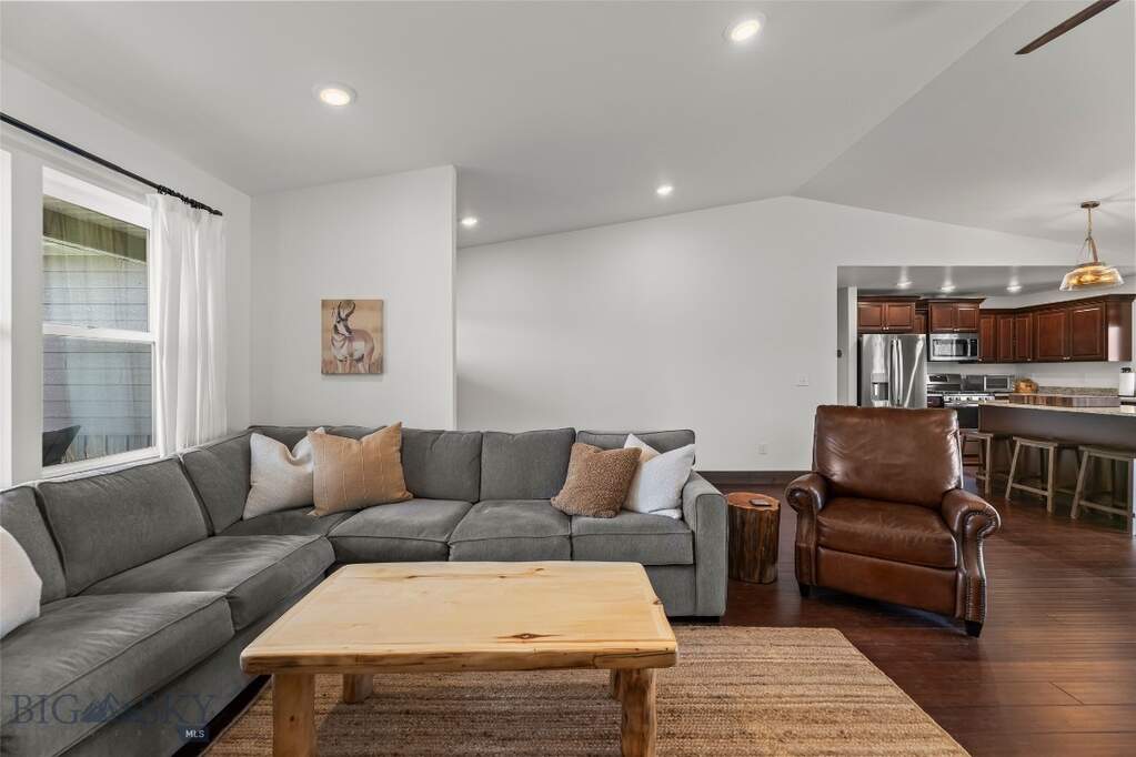 3 Bedroom Single Family Home/House's Image 6