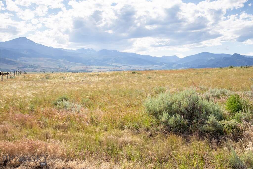 Land/Vacant Land's Image 31