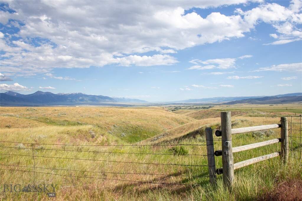 Land/Vacant Land's Image 32