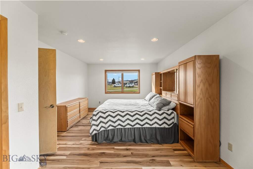 3 Bedroom Single Family Home/House's Image 10