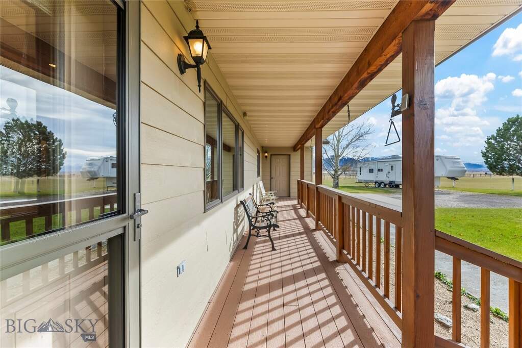 3 Bedroom Single Family Home/House's Image 27