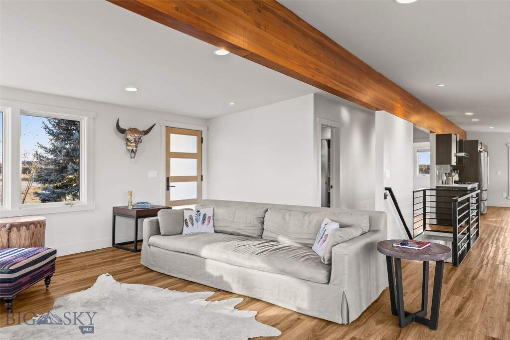 4 Bedroom Single Family Home/House's Image 7