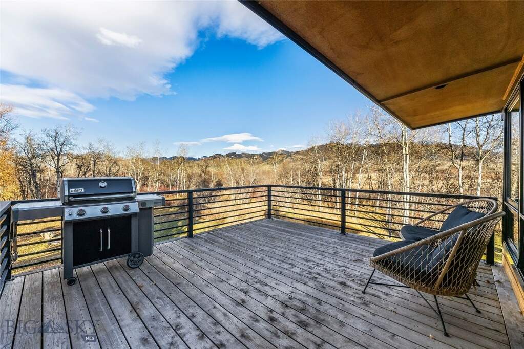 4 Bedroom Single Family Home/House's Image 11