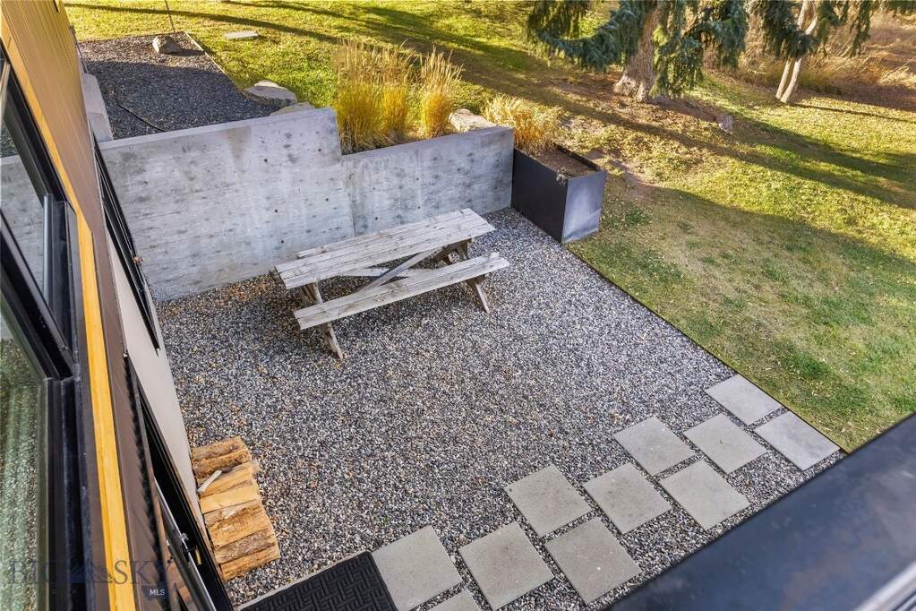 4 Bedroom Single Family Home/House's Image 15