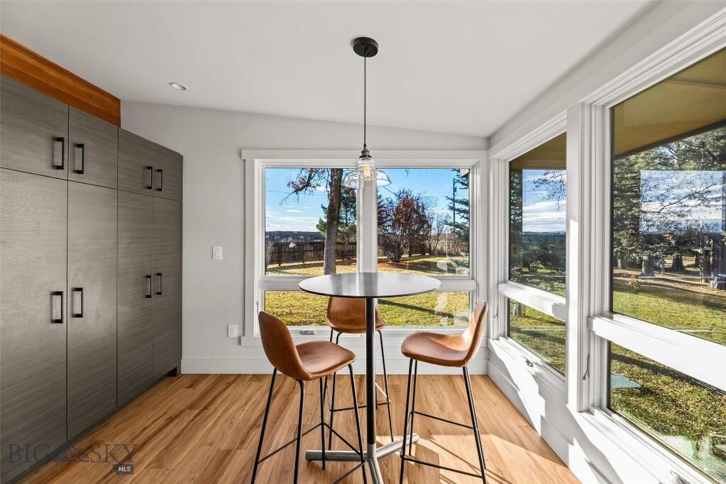 4 Bedroom Single Family Home/House's Image 28