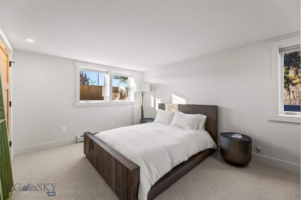 4 Bedroom Single Family Home/House's Image 40