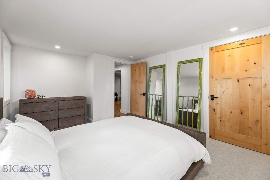 4 Bedroom Single Family Home/House's Image 42