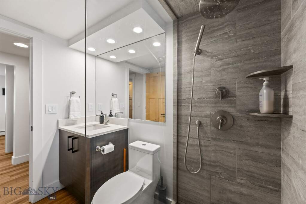 4 Bedroom Single Family Home/House's Image 44