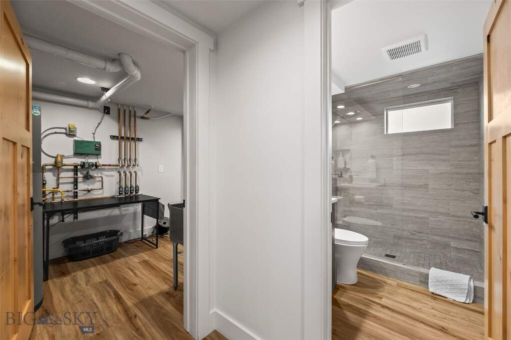 4 Bedroom Single Family Home/House's Image 45