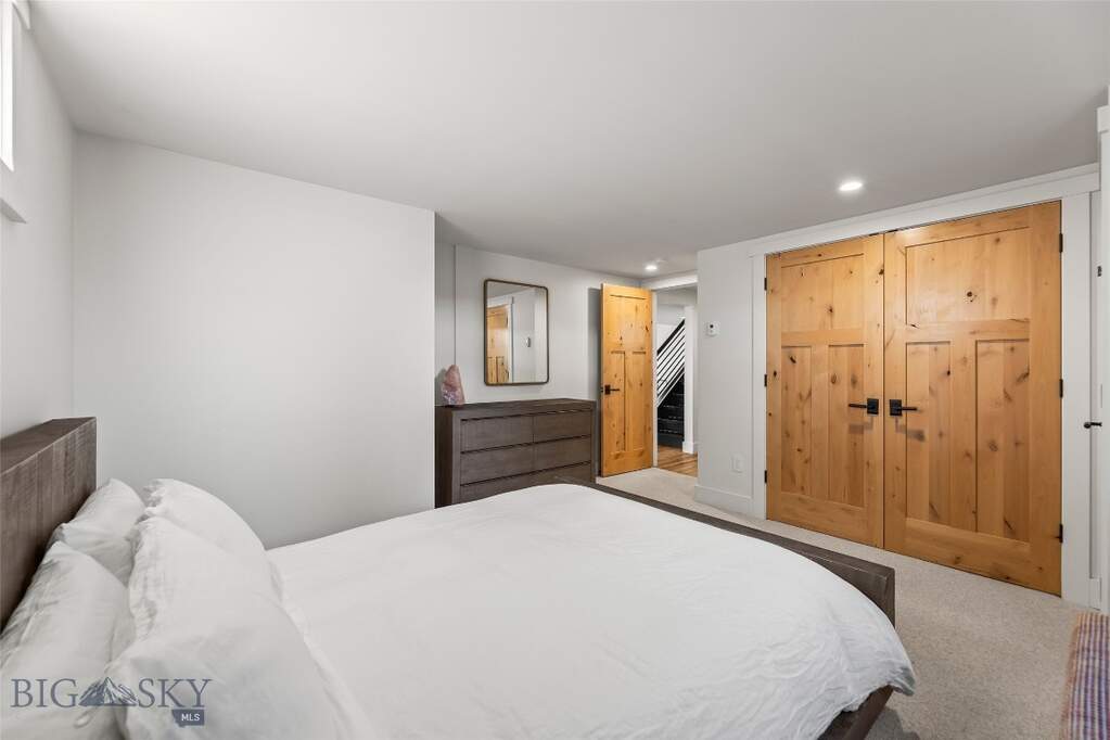 4 Bedroom Single Family Home/House's Image 50