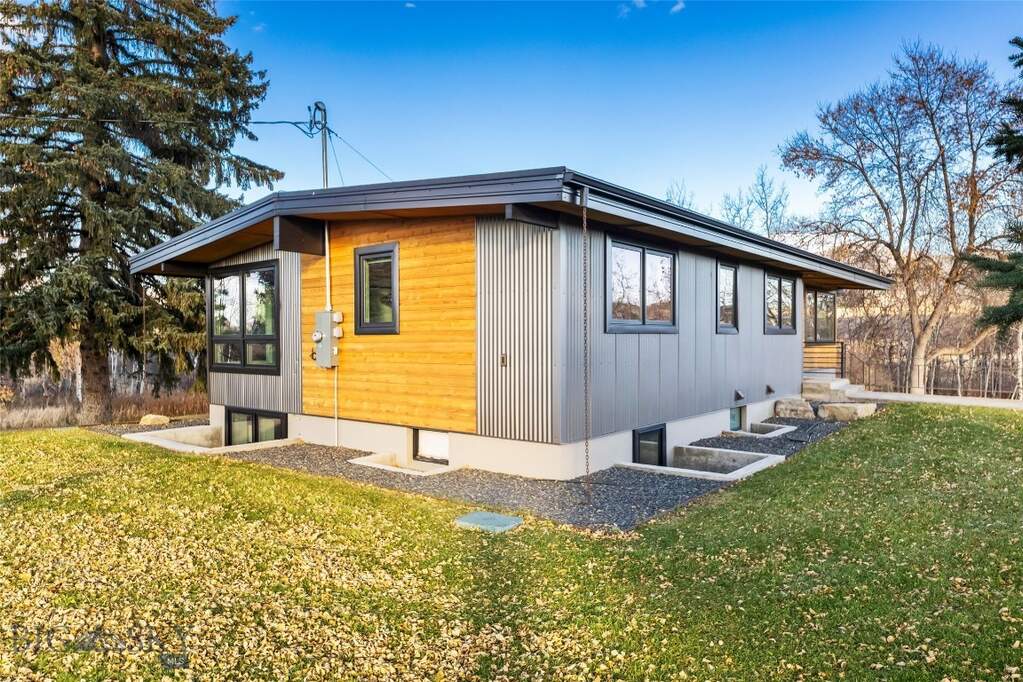 4 Bedroom Single Family Home/House's Image 64