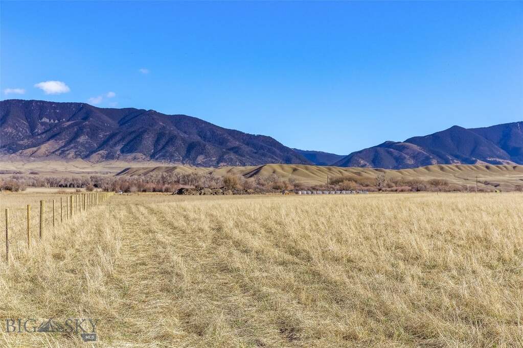Land/Vacant Land's Image 15