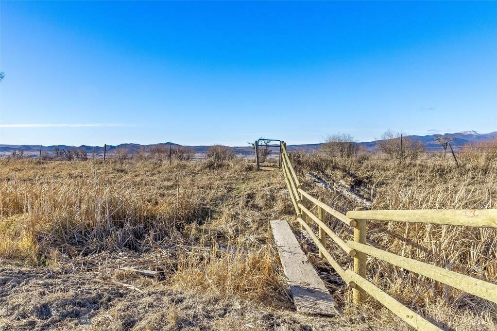 Land/Vacant Land's Image 20