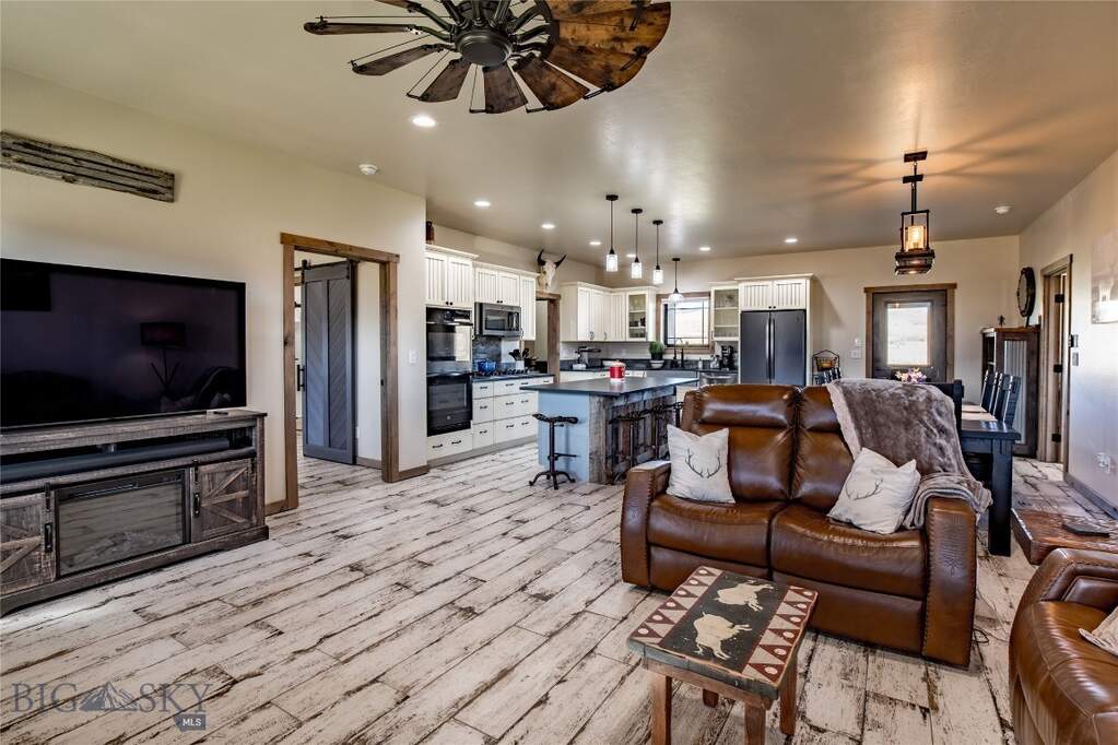 2 Bedroom Single Family Home/House's Image 12