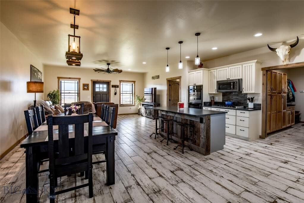 2 Bedroom Single Family Home/House's Image 15