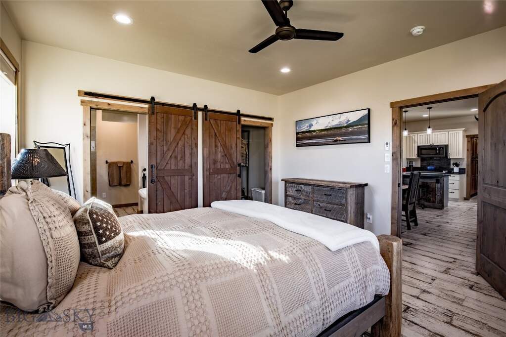 2 Bedroom Single Family Home/House's Image 20