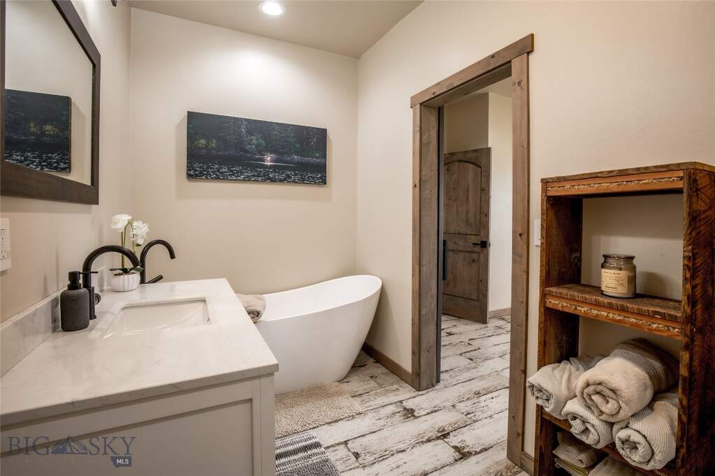 2 Bedroom Single Family Home/House's Image 30