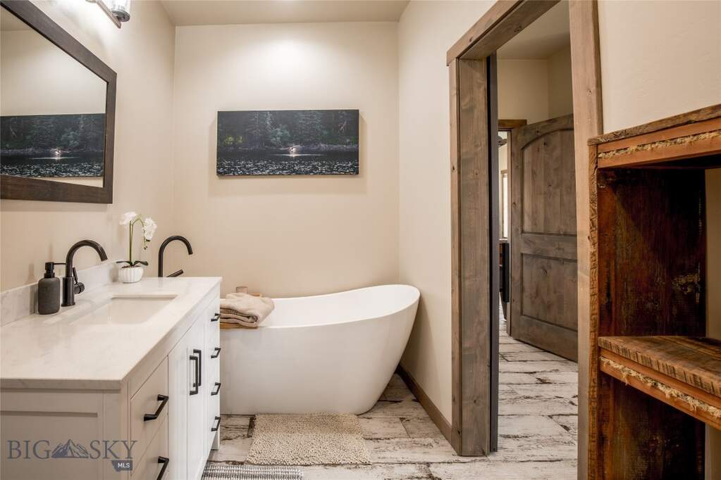 2 Bedroom Single Family Home/House's Image 31