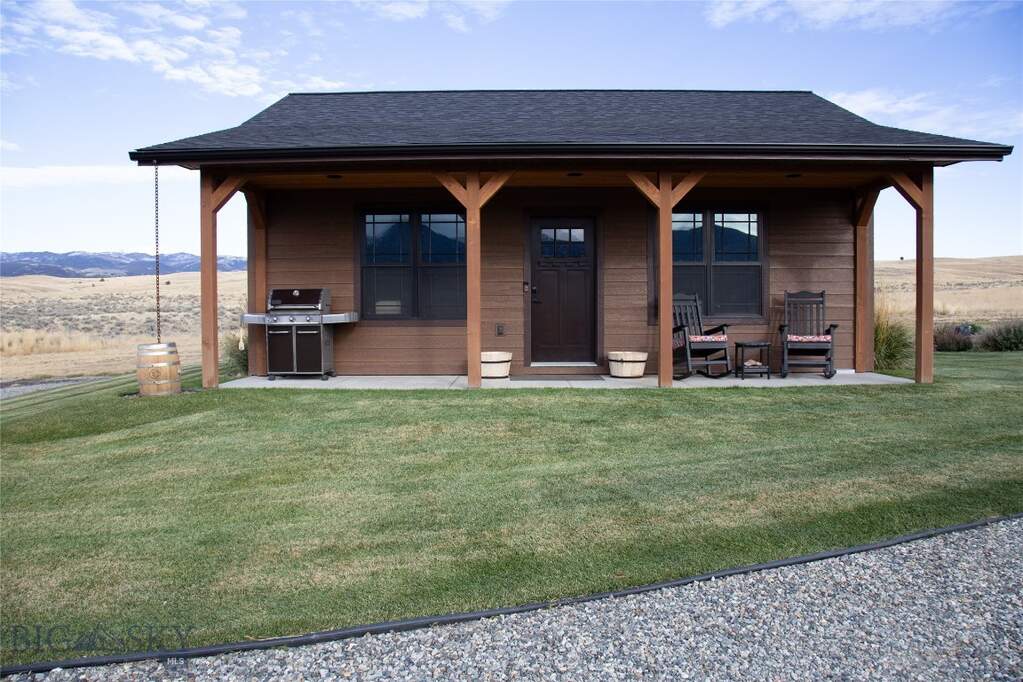 2 Bedroom Single Family Home/House's Image 38