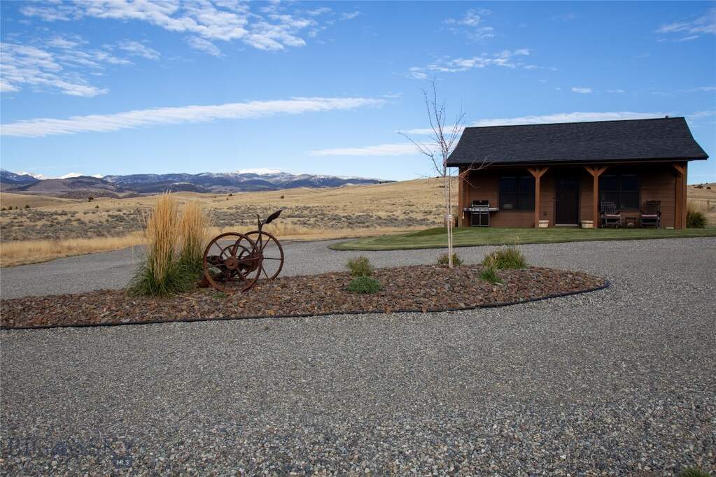 2 Bedroom Single Family Home/House's Image 39