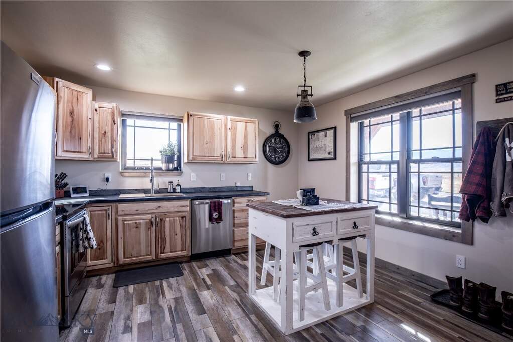 2 Bedroom Single Family Home/House's Image 43