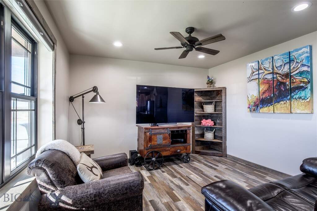 2 Bedroom Single Family Home/House's Image 44