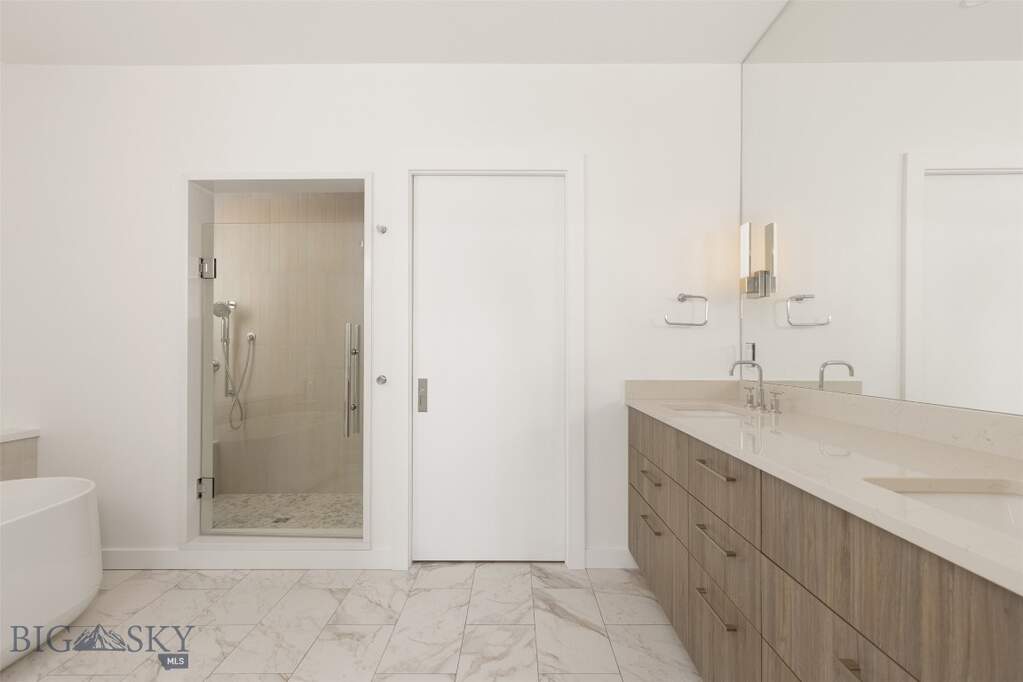 2 Bedroom Apartment/Flat's Image 37