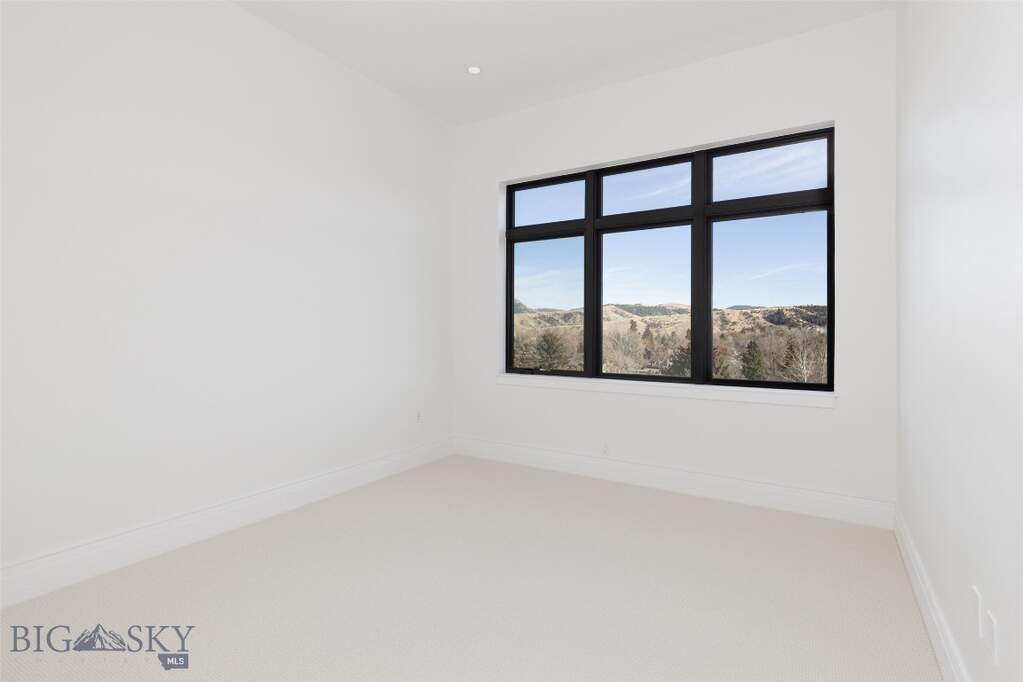 2 Bedroom Apartment/Flat's Image 39