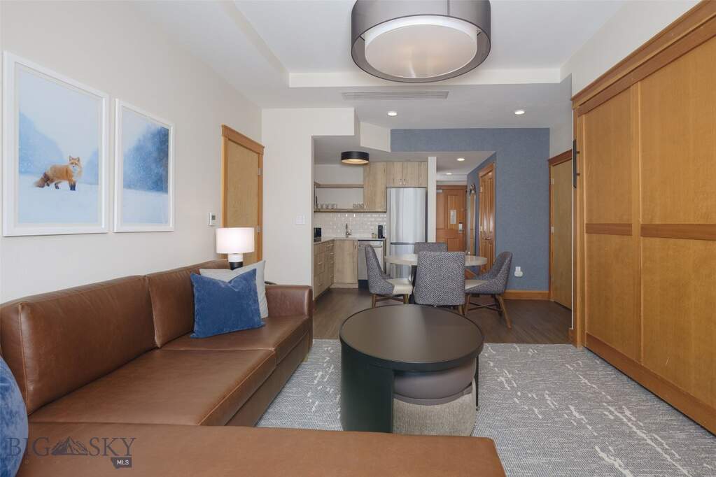 2 Bedroom Apartment/Flat's Image 3