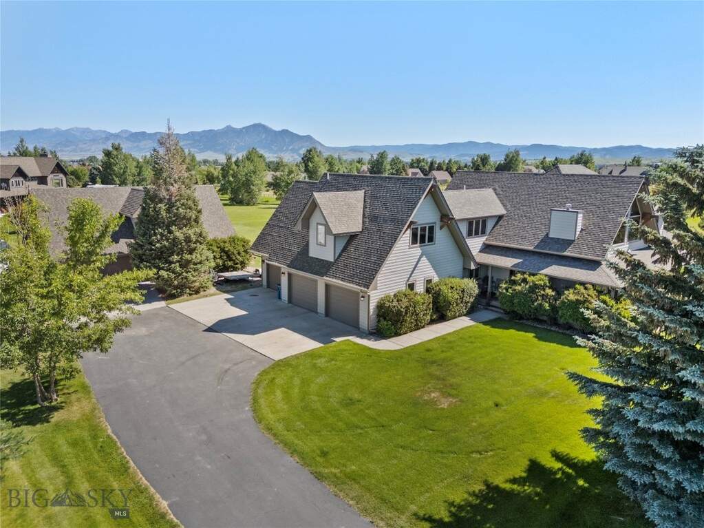 4 Bedroom Single Family Home/House's Image 8
