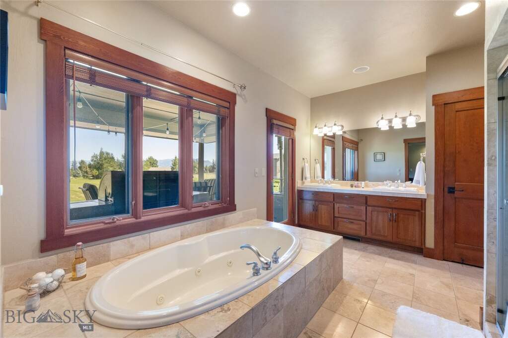 4 Bedroom Single Family Home/House's Image 23