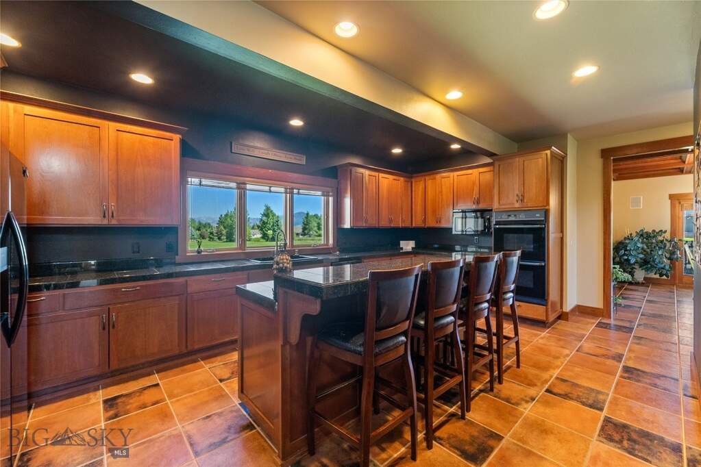 4 Bedroom Single Family Home/House's Image 33