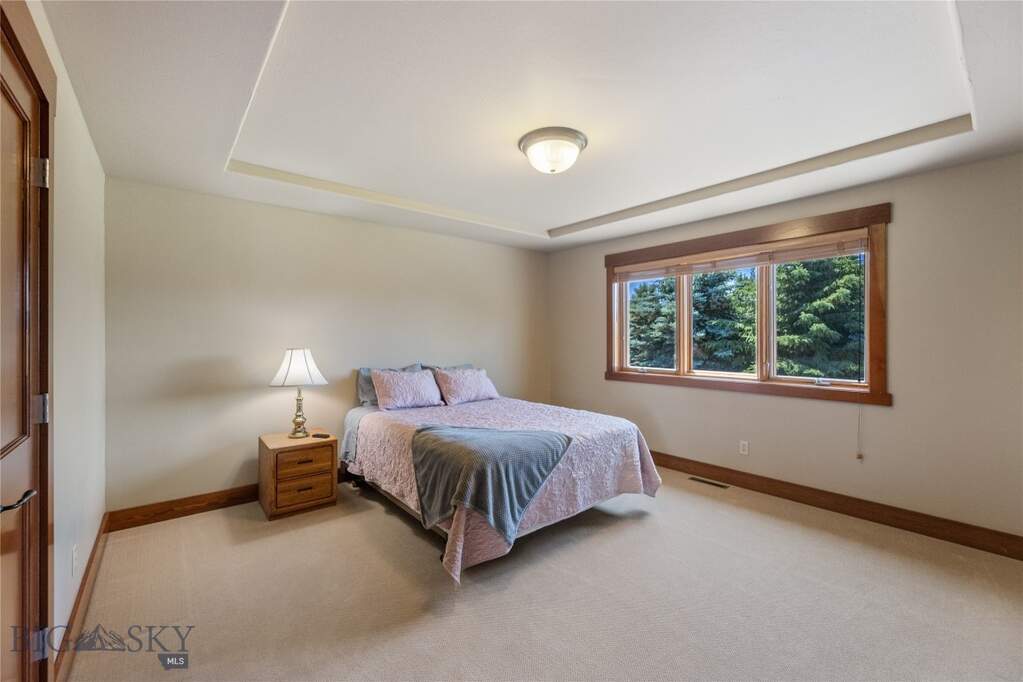4 Bedroom Single Family Home/House's Image 38