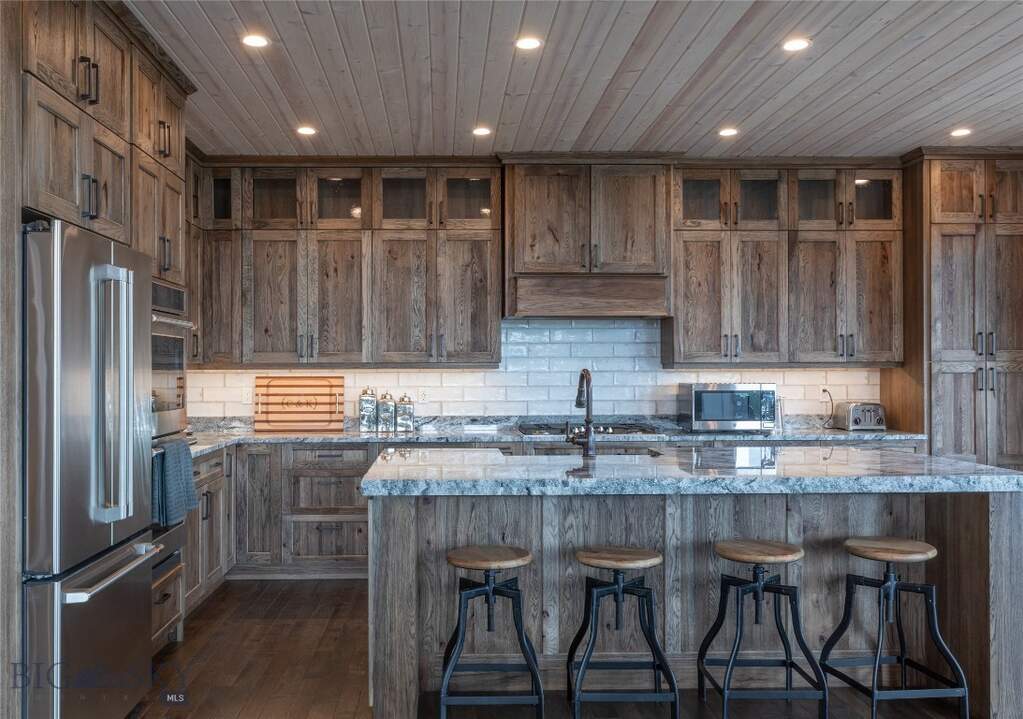4 Bedroom Single Family Home/House's Image 10