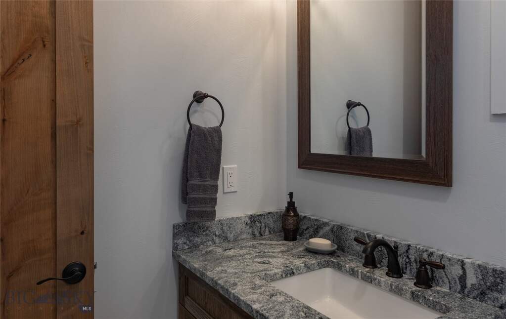 4 Bedroom Single Family Home/House's Image 32