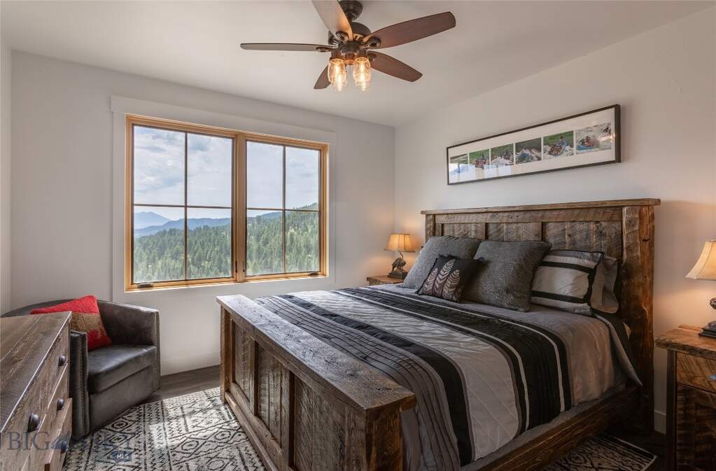 4 Bedroom Single Family Home/House's Image 33