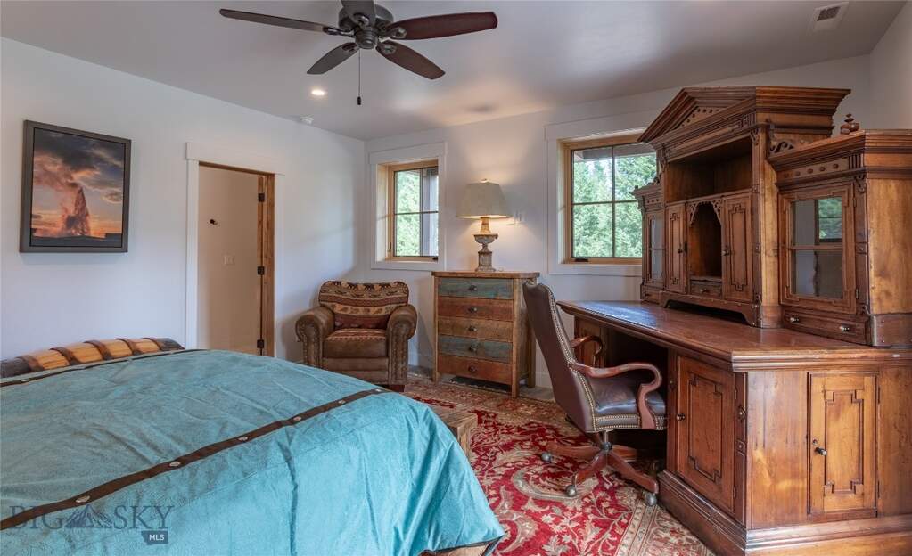 4 Bedroom Single Family Home/House's Image 36