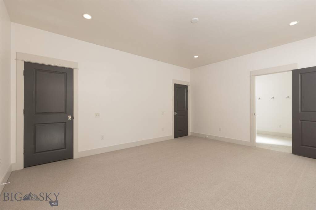 4 Bedroom Villa/Townhouse's Image 17