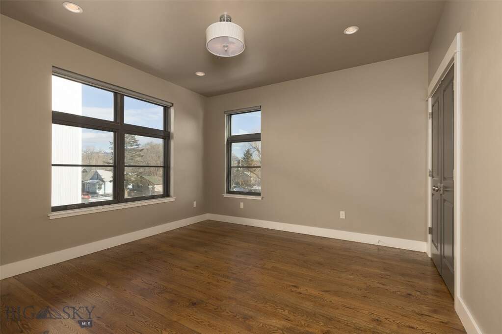 4 Bedroom Villa/Townhouse's Image 28