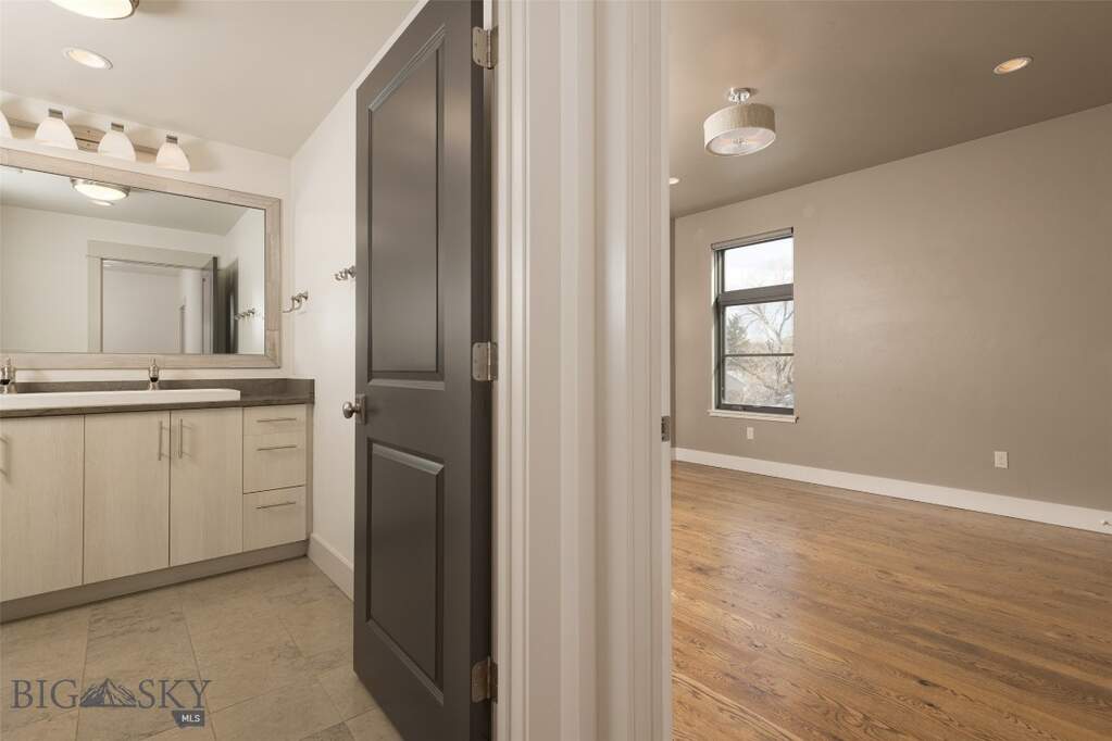 4 Bedroom Villa/Townhouse's Image 29