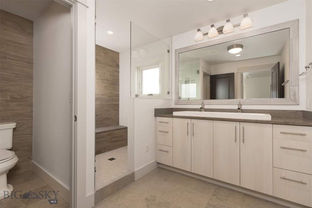 4 Bedroom Villa/Townhouse's Image 31